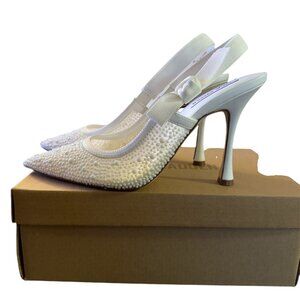 STEVE MADDEN- SIZE 9- WOMEN'S PUMP